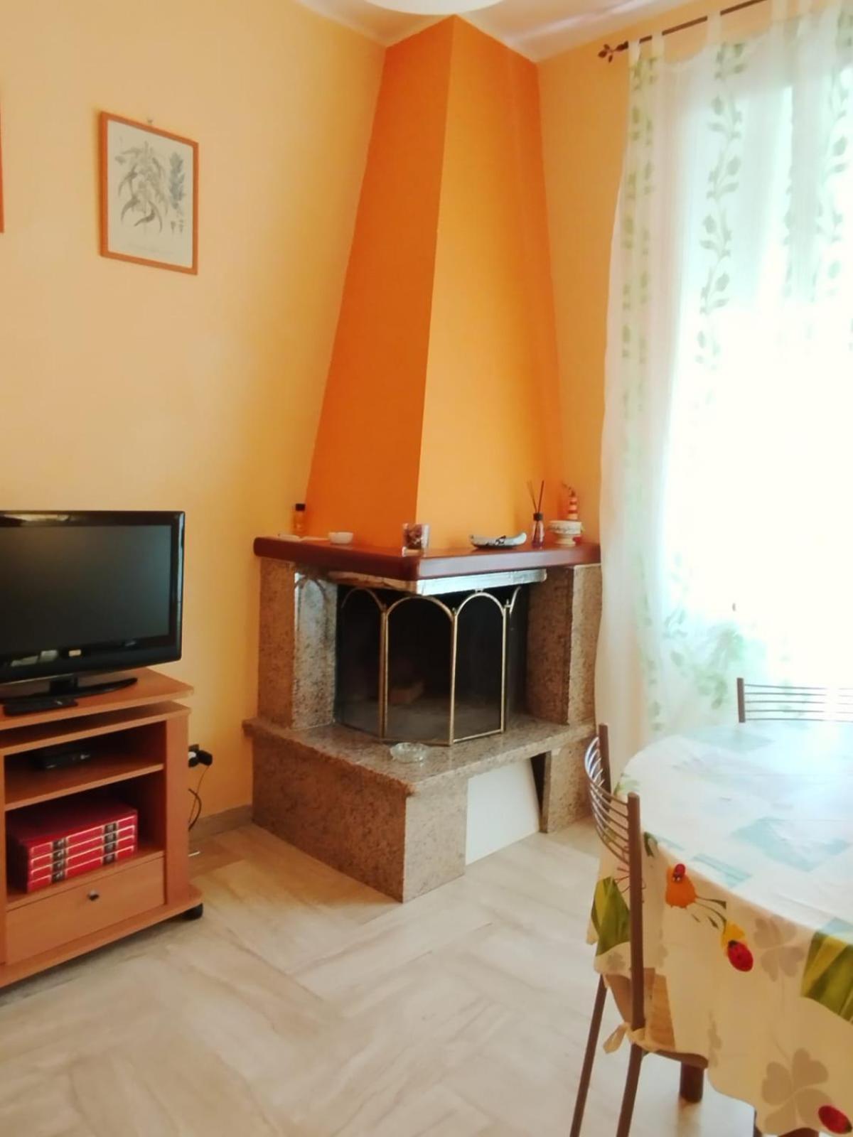Casa Di Anna Apartment Tolfa Екстериор снимка