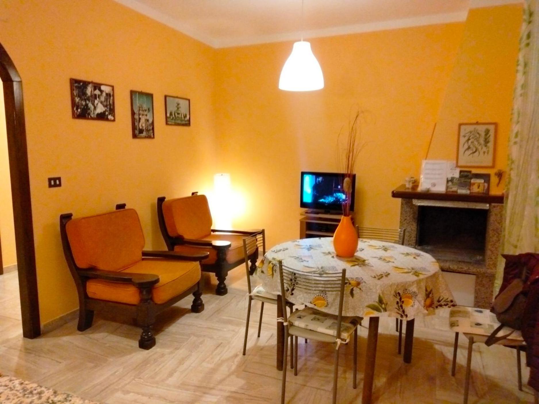 Casa Di Anna Apartment Tolfa Екстериор снимка